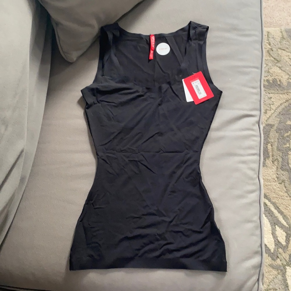 NWT Black SPANX Thinstinct tank, XS